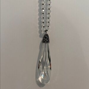 Elegant Silver Crystal Pendant Necklace